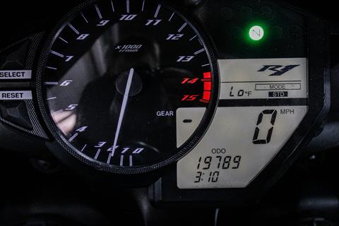 2013 Yamaha YZF-R1 in Sacramento, California - Photo 17