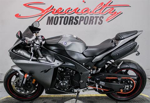2013 Yamaha YZF-R1 in Sacramento, California - Photo 8
