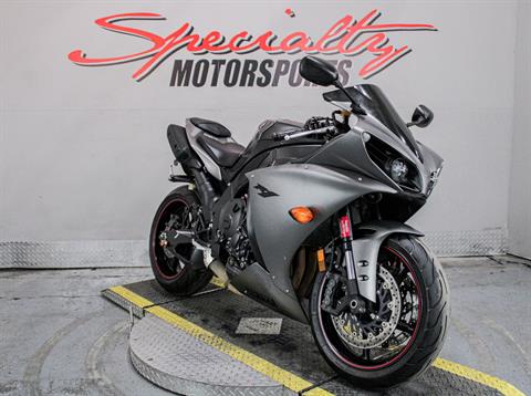 2013 Yamaha YZF-R1 in Sacramento, California - Photo 13