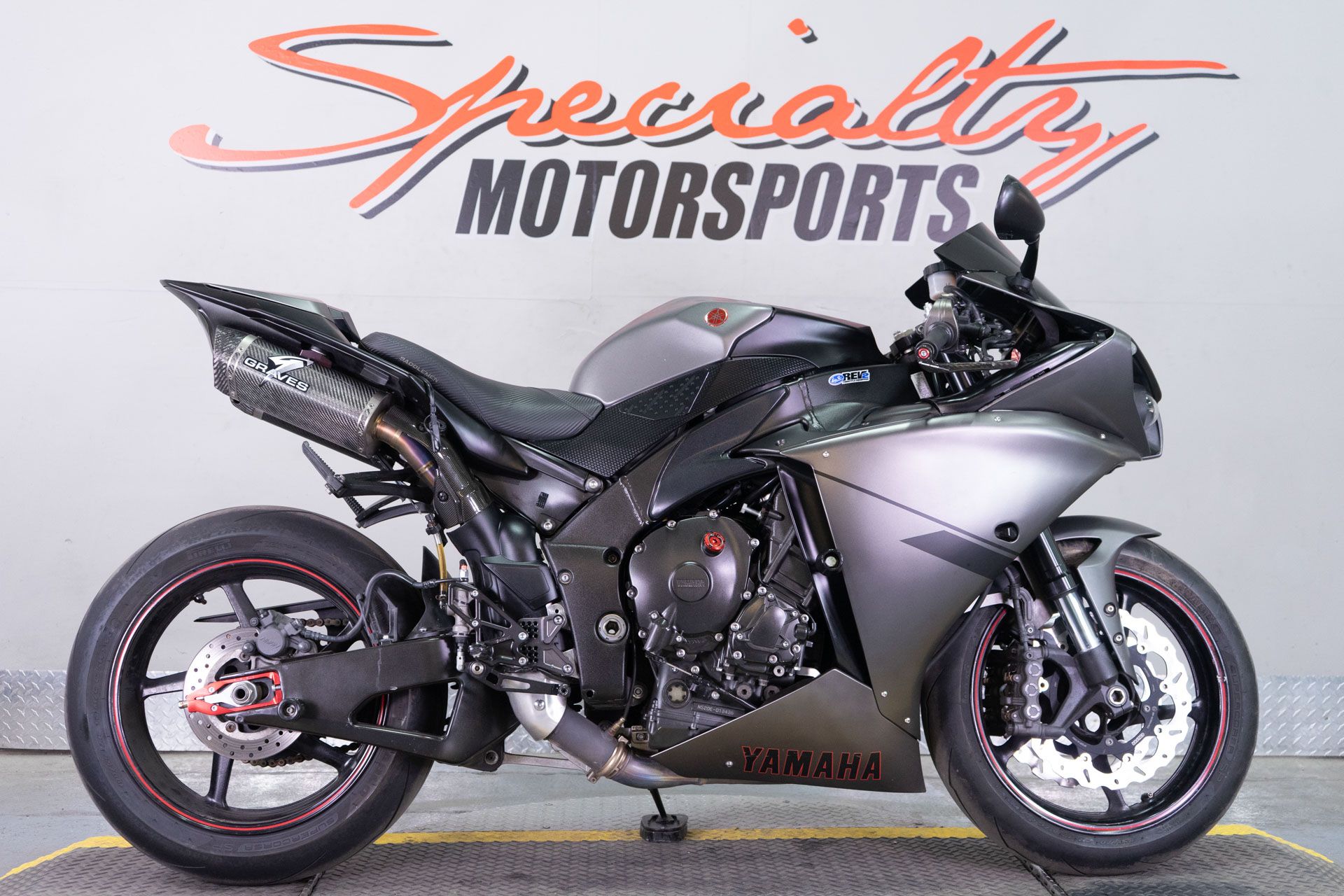 2013 Yamaha YZF-R1 in Sacramento, California - Photo 1