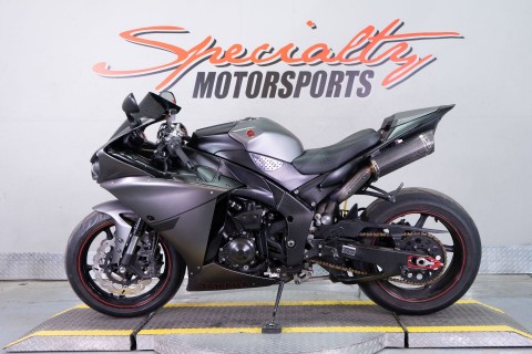 2013 Yamaha YZF-R1 in Sacramento, California - Photo 4