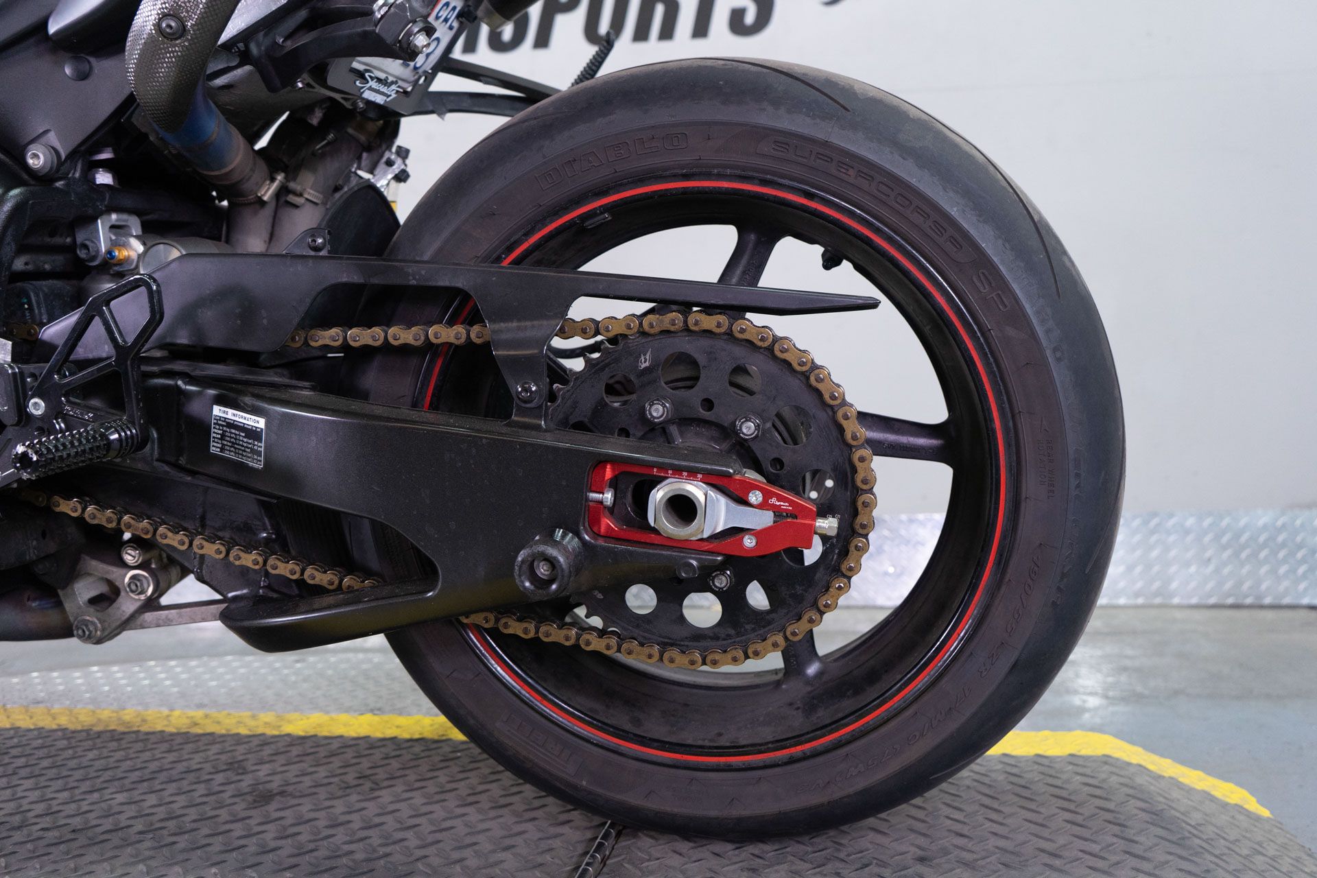 2013 Yamaha YZF-R1 in Sacramento, California - Photo 11