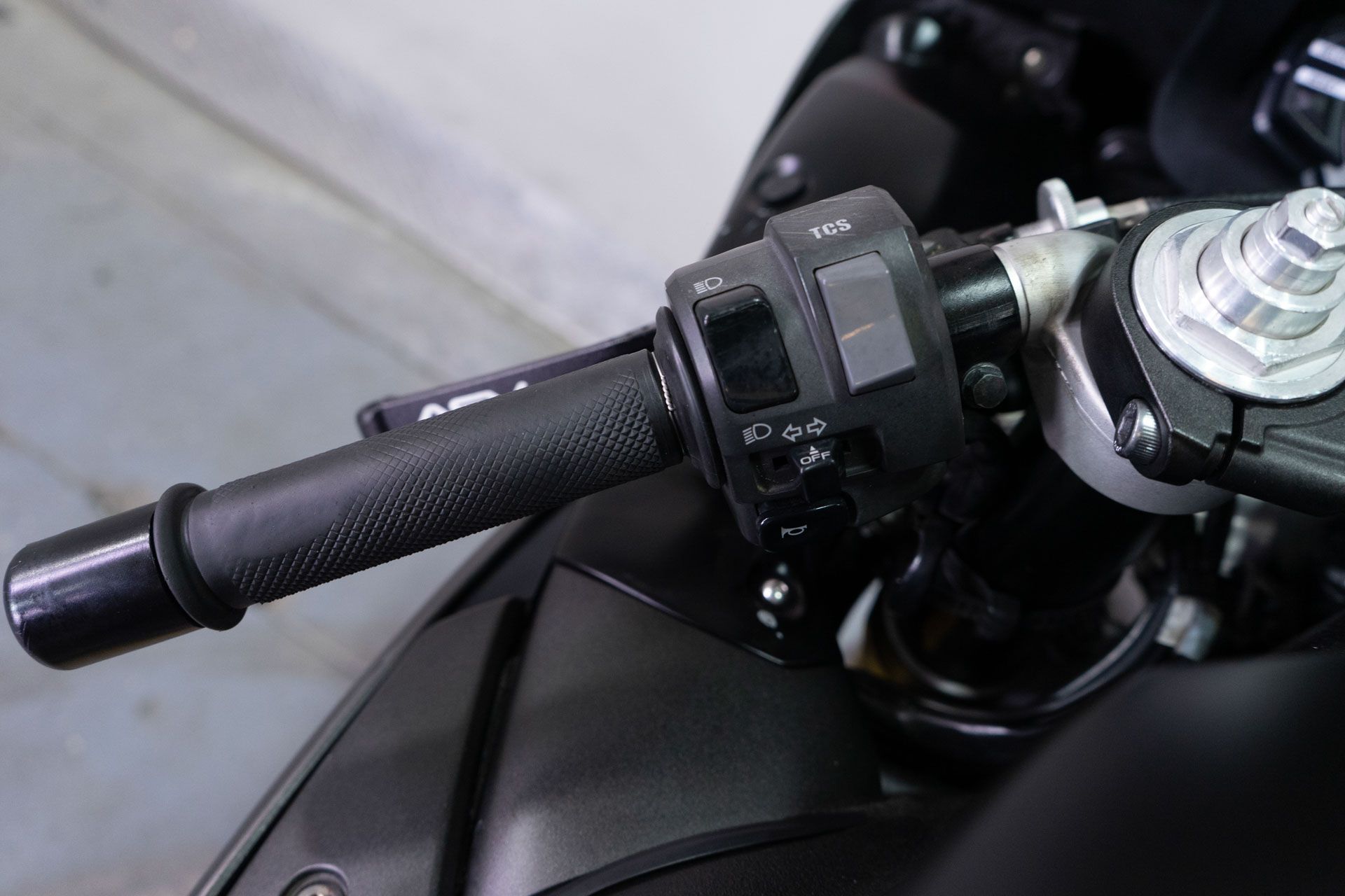 2013 Yamaha YZF-R1 in Sacramento, California - Photo 16