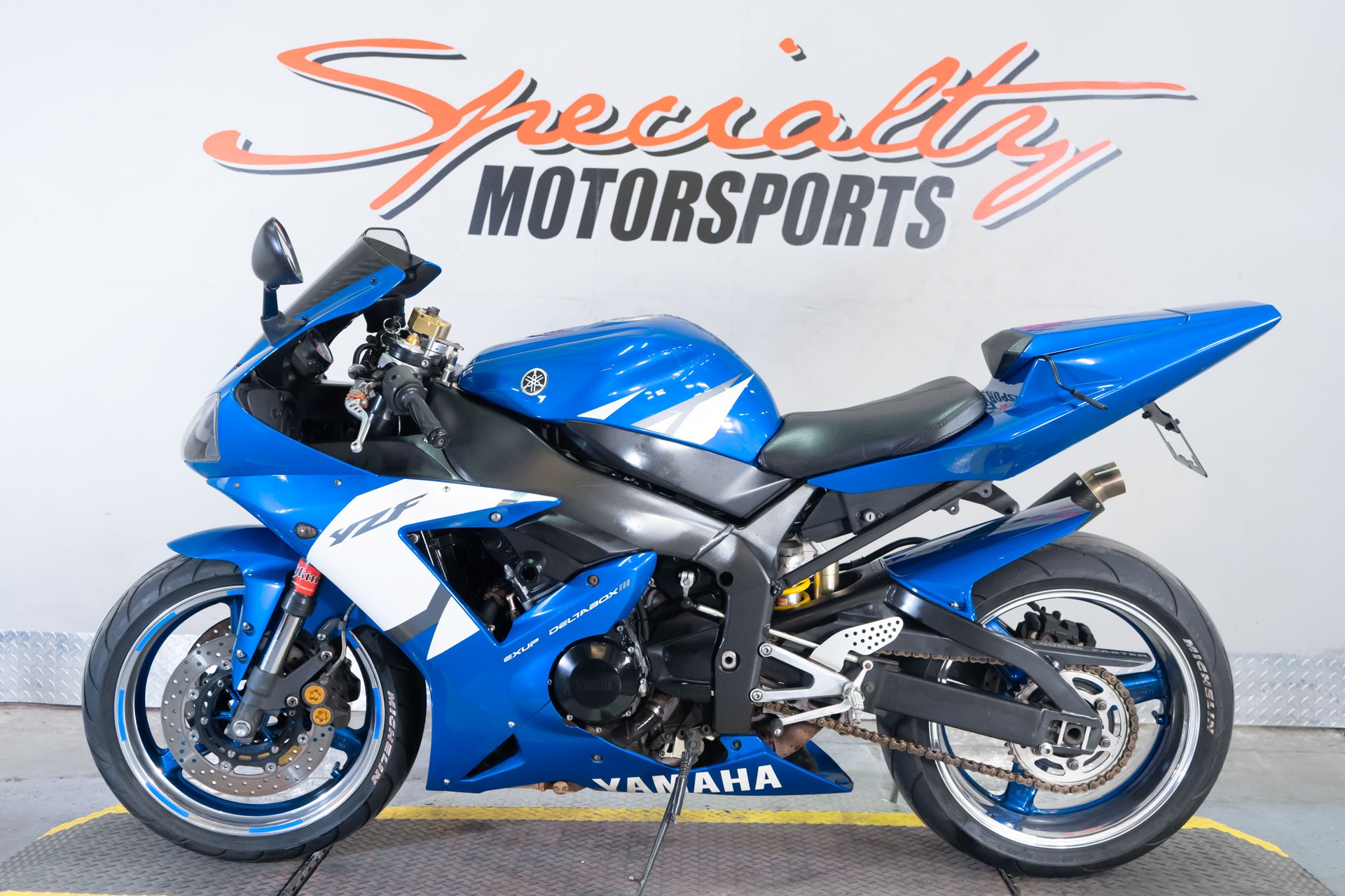2002 Yamaha YZF-R1 4