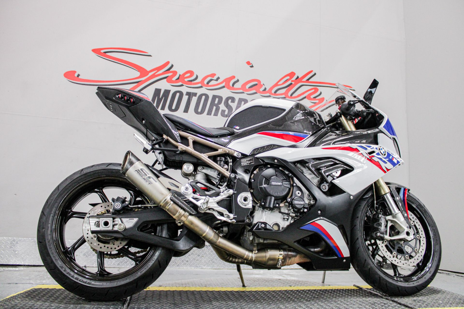 Lower Right Side Angle - Photo 15