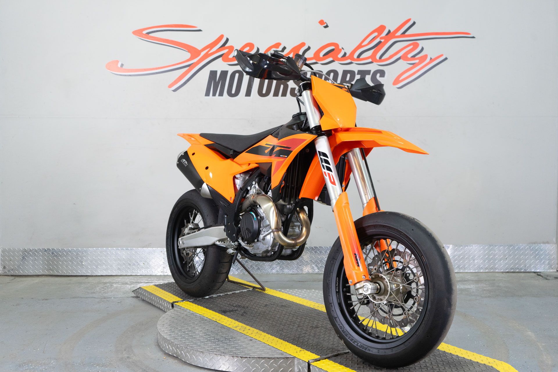 2025 KTM 450 SMR in Sacramento, California - Photo 2