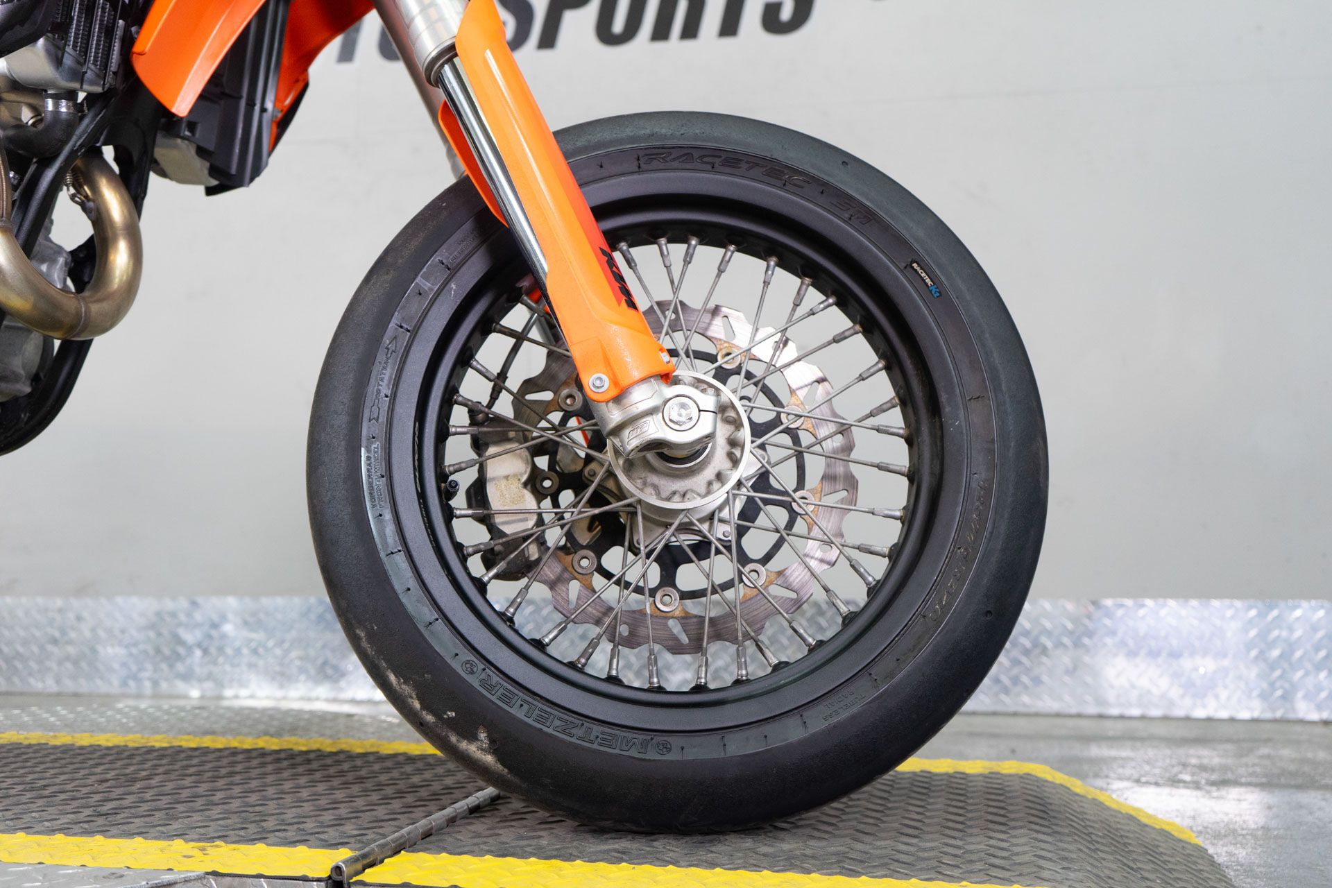 2025 KTM 450 SMR in Sacramento, California - Photo 9