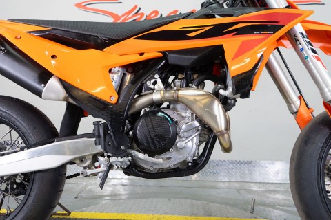 2025 KTM 450 SMR in Sacramento, California - Photo 11