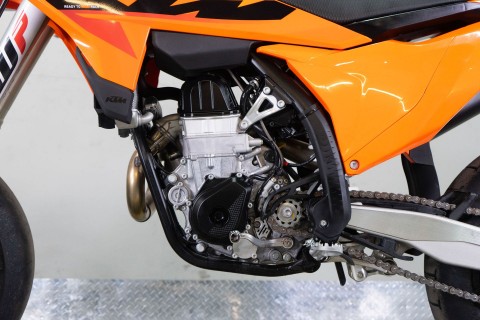 2025 KTM 450 SMR in Sacramento, California - Photo 15