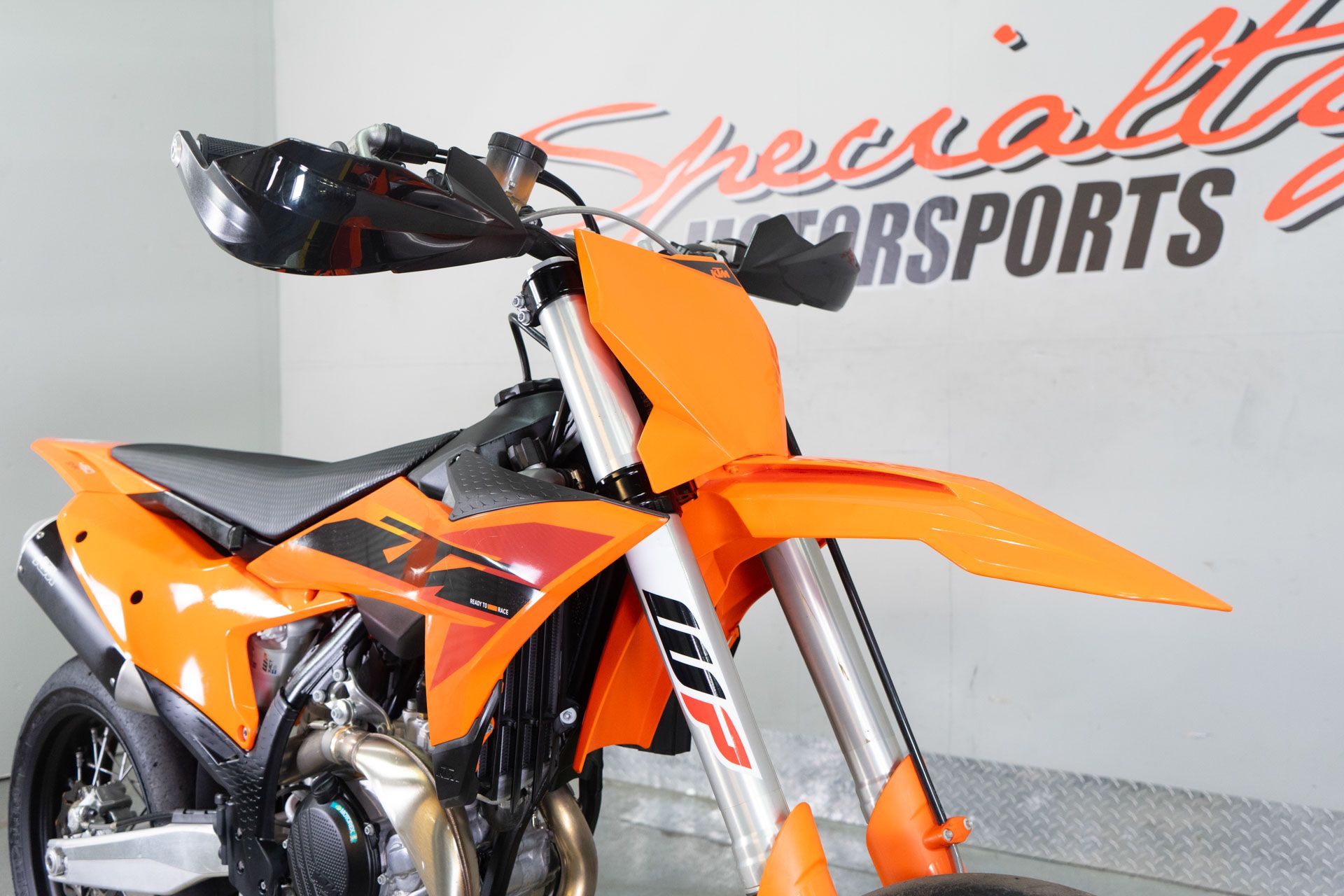 2025 KTM 450 SMR in Sacramento, California - Photo 22