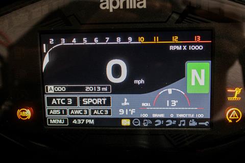 2019 Aprilia Tuono V4 1100 RR ABS in Sacramento, California - Photo 17