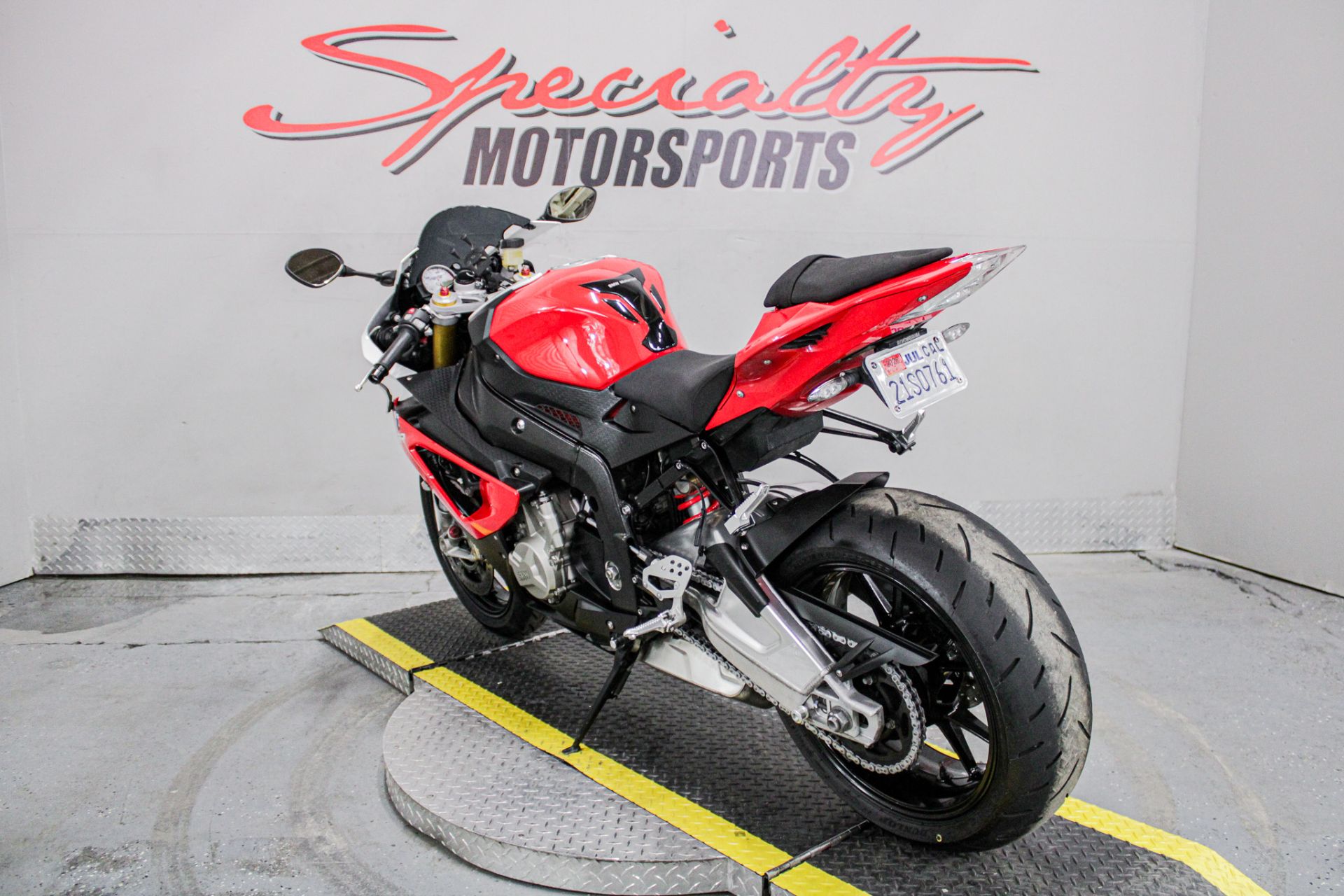 Rear Left Side Angle - Photo 7