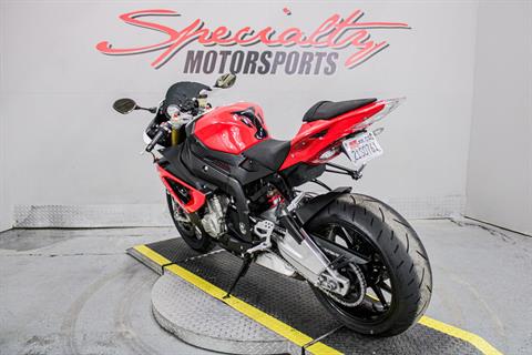 Rear Left Side Angle - Photo 7