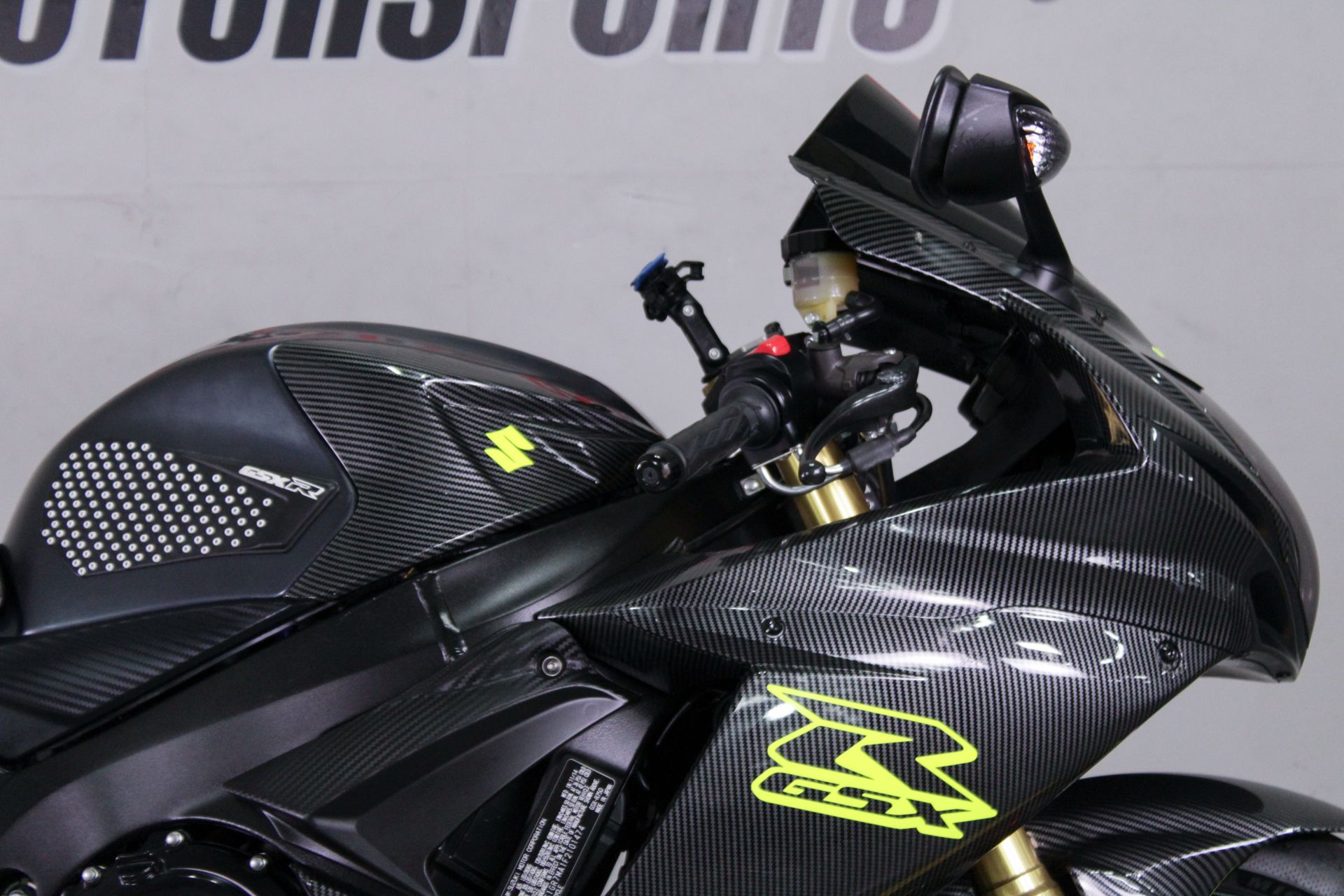 2015 Suzuki GSX-R750 in Sacramento, California - Photo 2