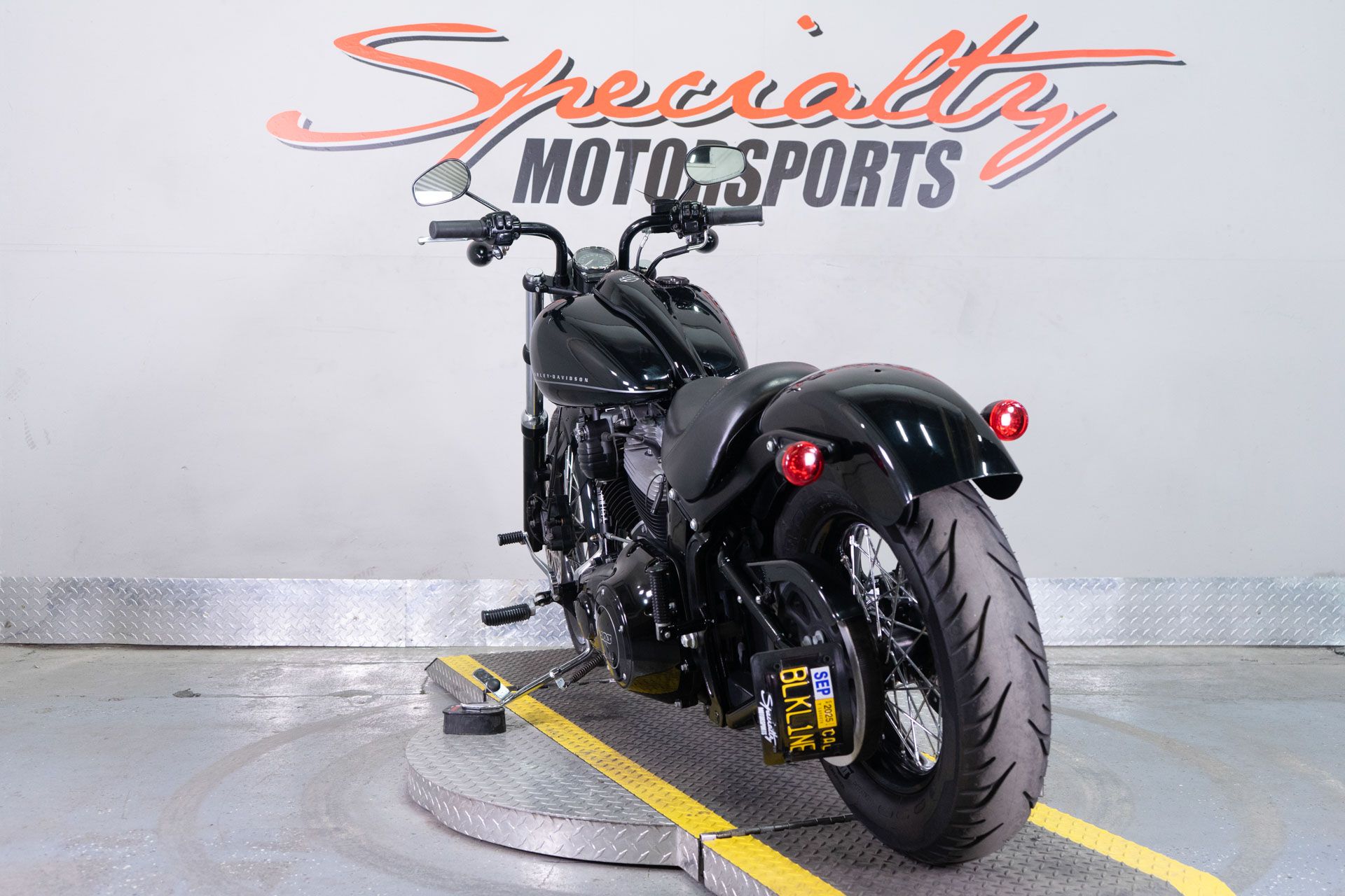 2012 Harley-Davidson Softail® Blackline® in Sacramento, California - Photo 5