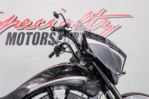 2015 Victory Magnum™ in Sacramento, California - Photo 2