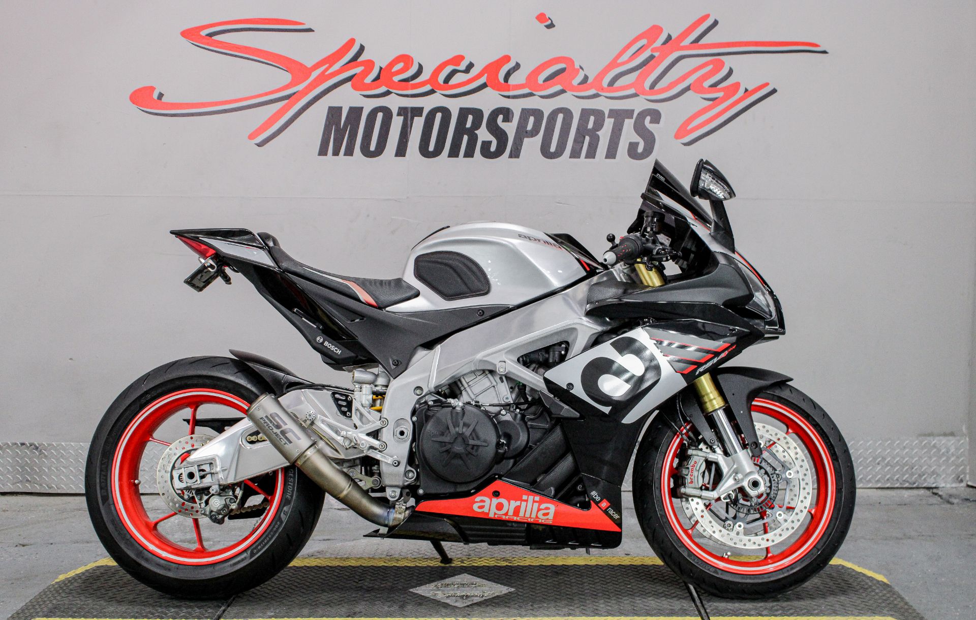 Aprilia RSV4 Image