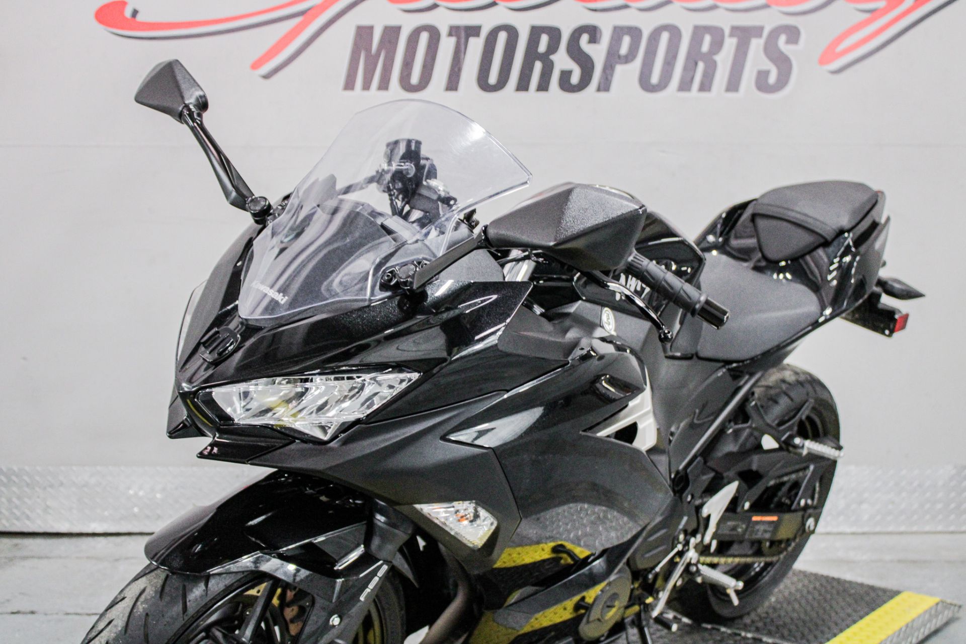 2019 Kawasaki Ninja 400 ABS in Sacramento, California - Photo 11