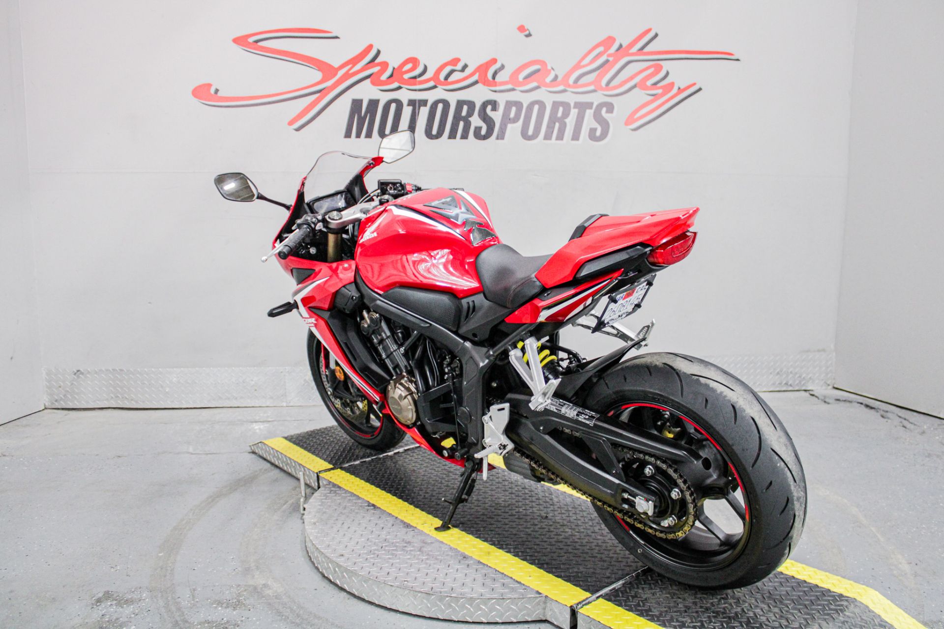 Rear Left Side Angle - Photo 7