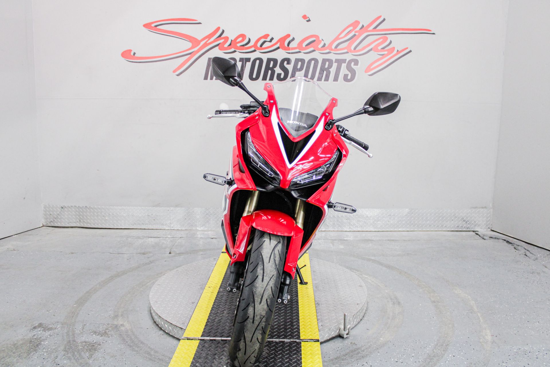 Front View - Photo 12