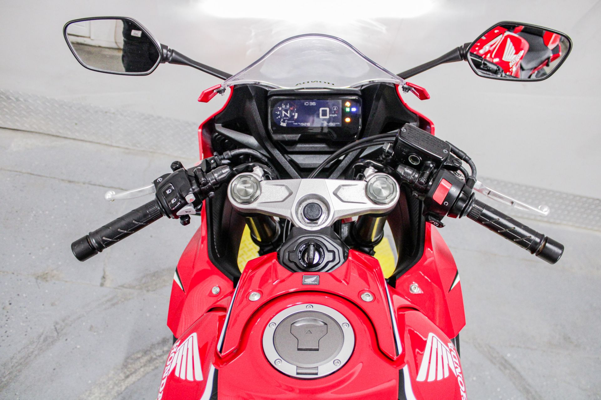 Dashboard - Photo 17