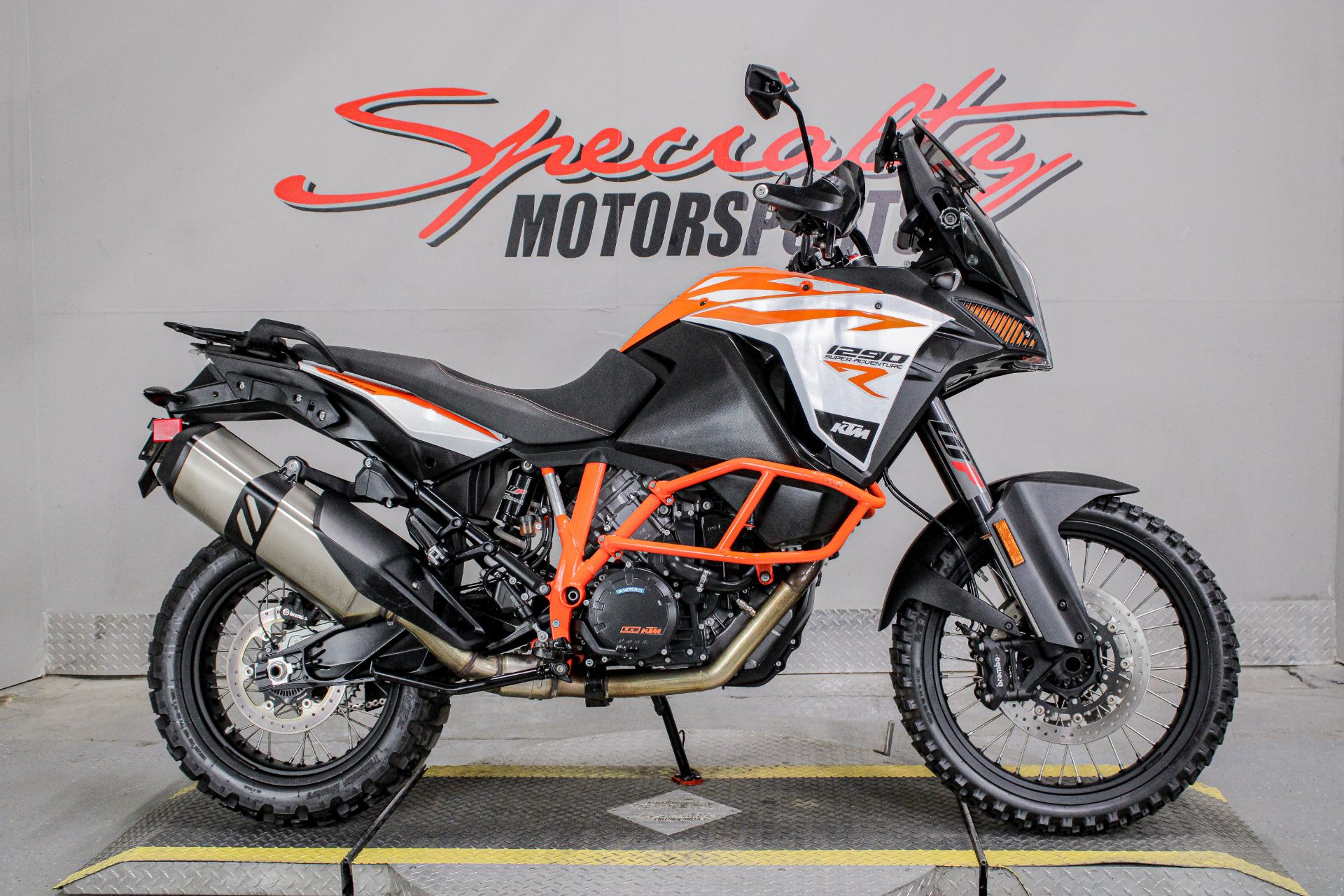 2017 KTM FREERIDE 250 R - 249cc Standard Equipment & Specs