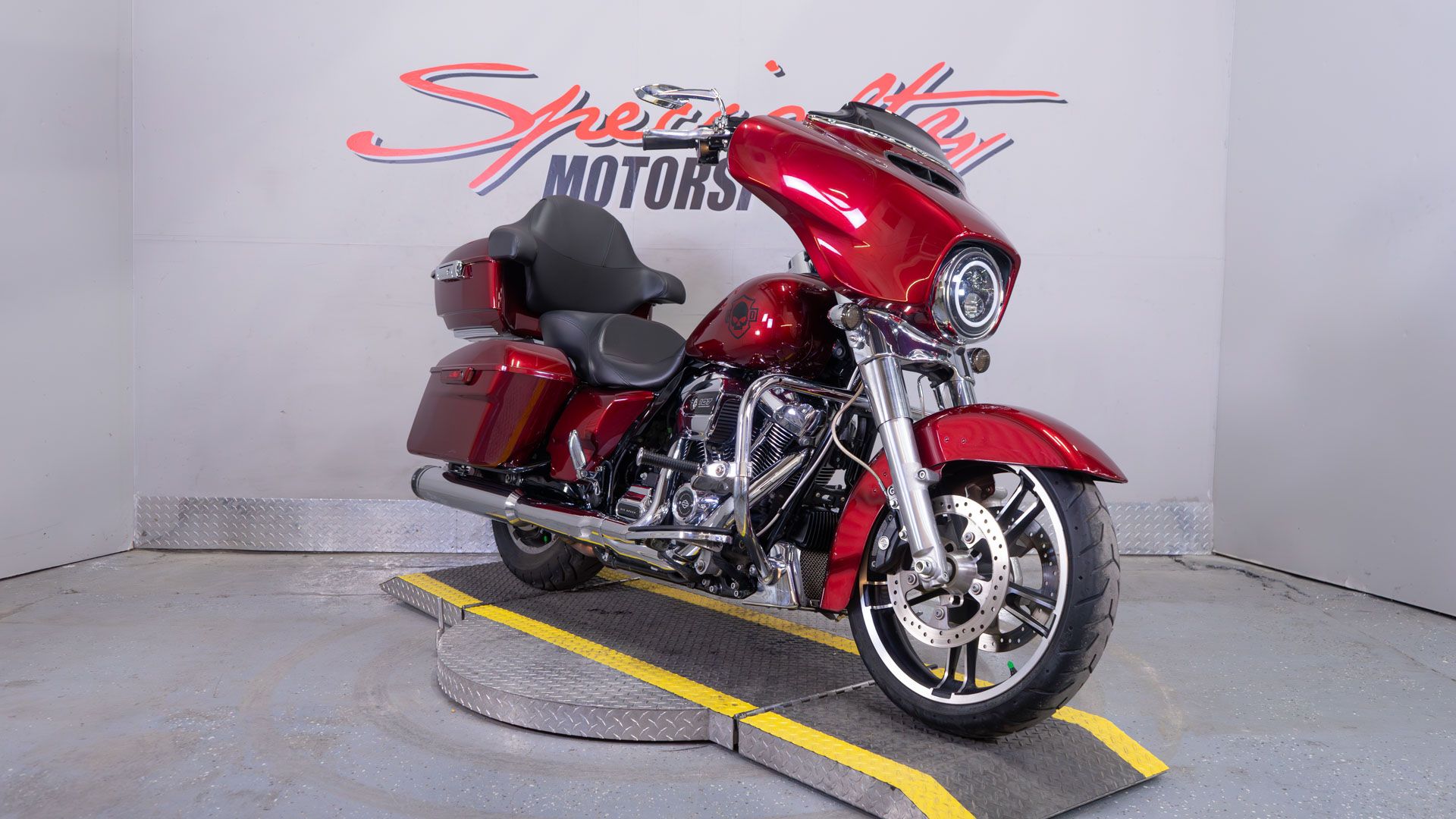 2017 Harley-Davidson Street Glide® in Sacramento, California - Photo 2