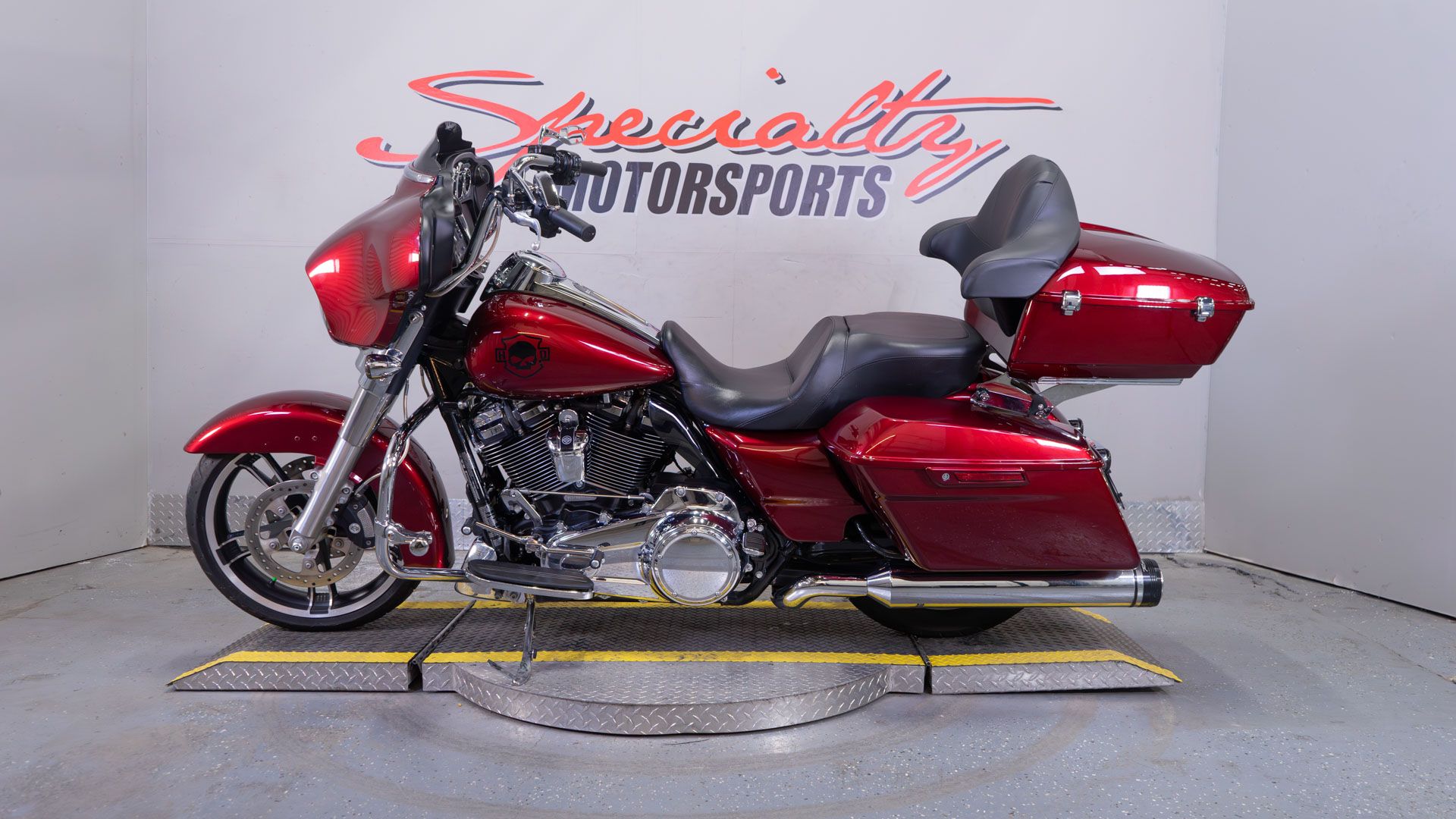 2017 Harley-Davidson Street Glide® in Sacramento, California - Photo 4