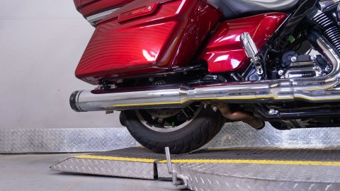 2017 Harley-Davidson Street Glide® in Sacramento, California - Photo 10