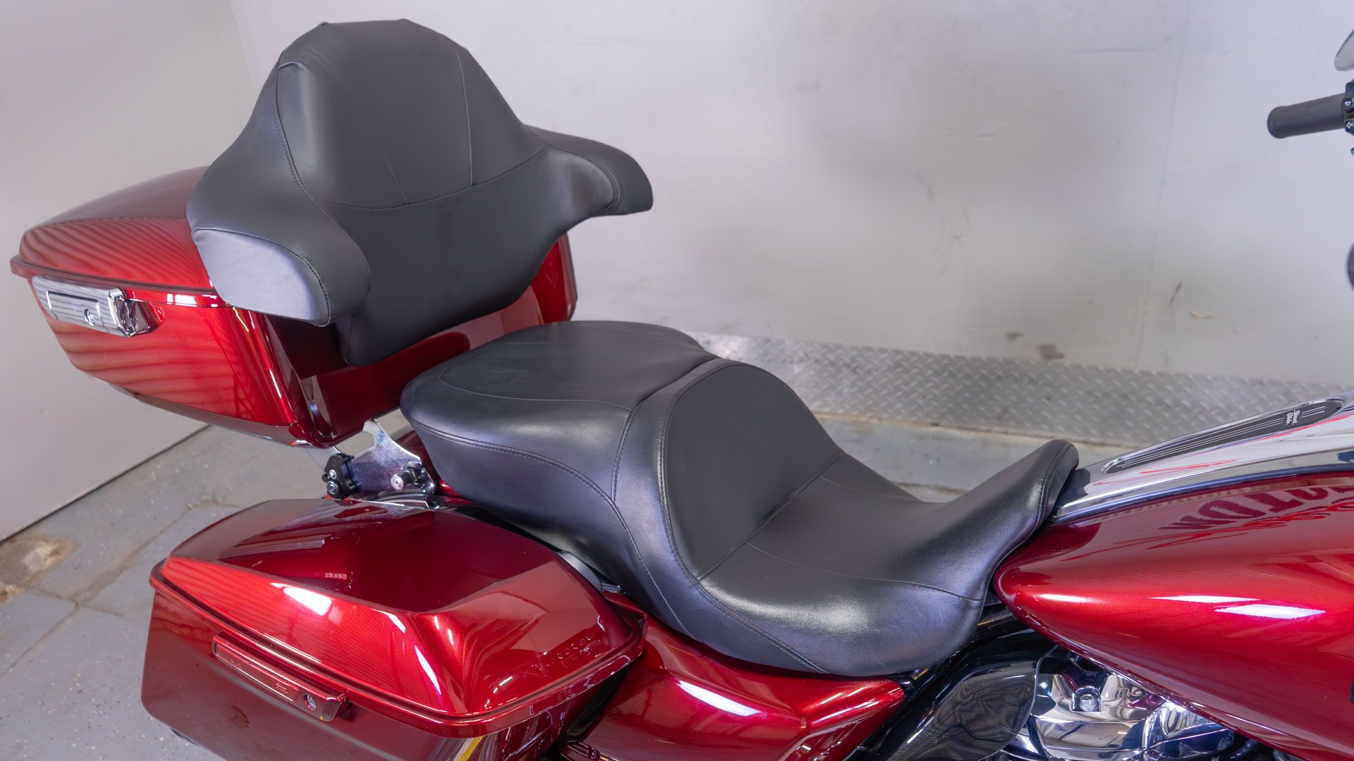 2017 Harley-Davidson Street Glide® in Sacramento, California - Photo 16