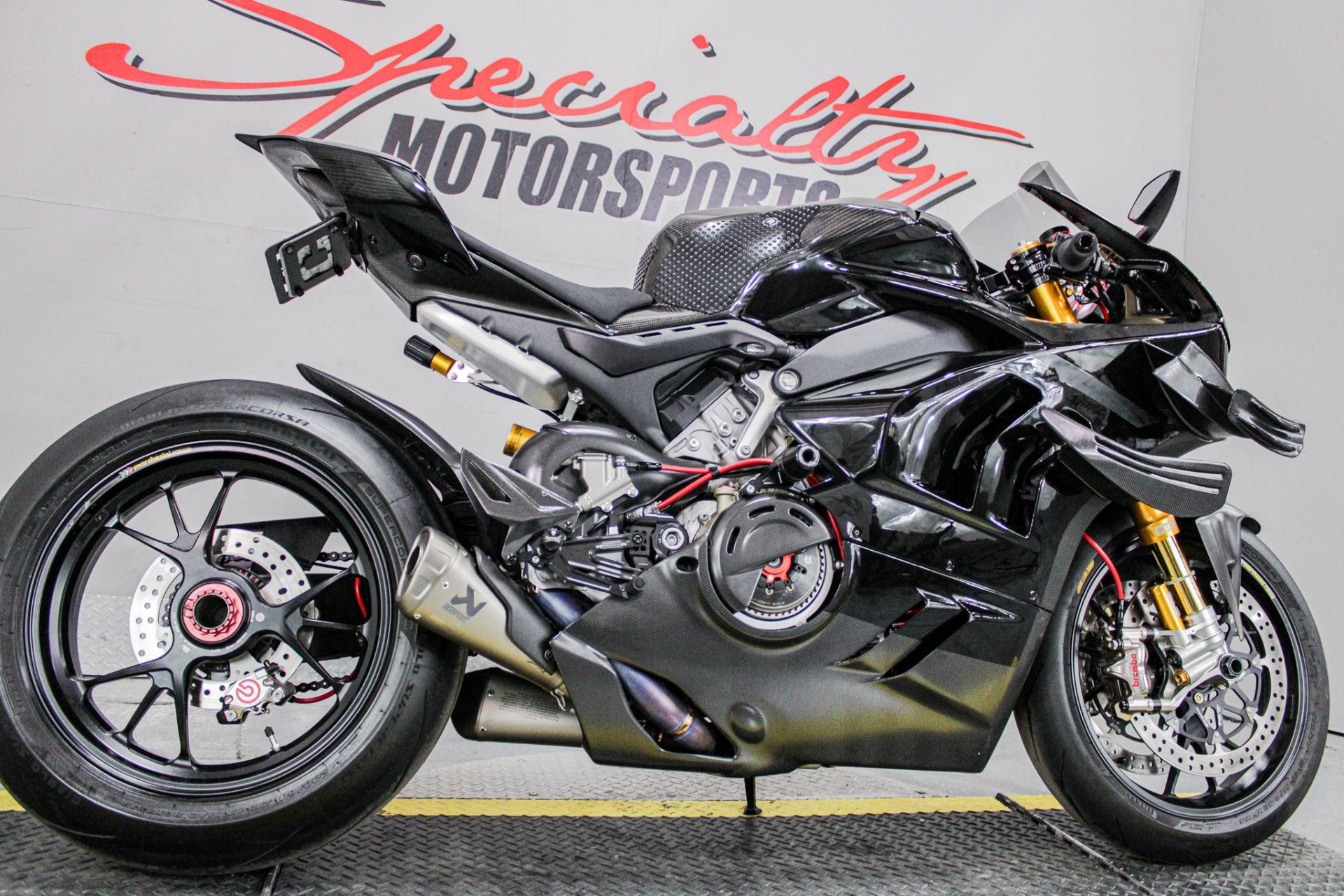 Lower Right Side Angle - Photo 15