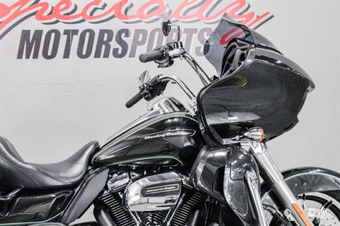 2017 Harley-Davidson Road Glide® Ultra in Sacramento, California - Photo 2