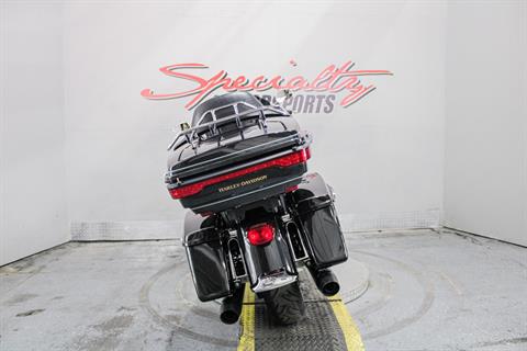 2017 Harley-Davidson Road Glide® Ultra in Sacramento, California - Photo 6