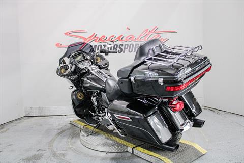 2017 Harley-Davidson Road Glide® Ultra in Sacramento, California - Photo 7
