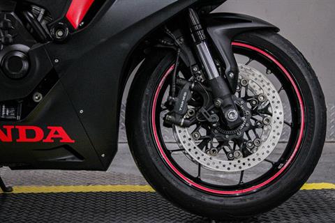 HON000962 - 2017 - Honda - CBR1000RR ABS Front Tire - Photo 3