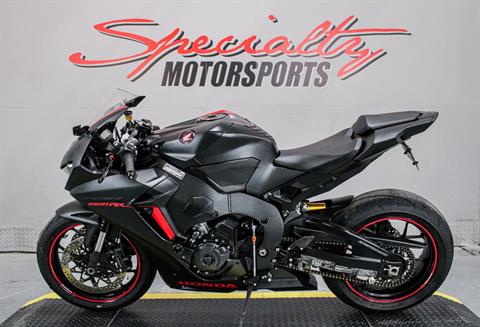 HON000962 - 2017 - Honda - CBR1000RR ABS Left Side - Photo 8