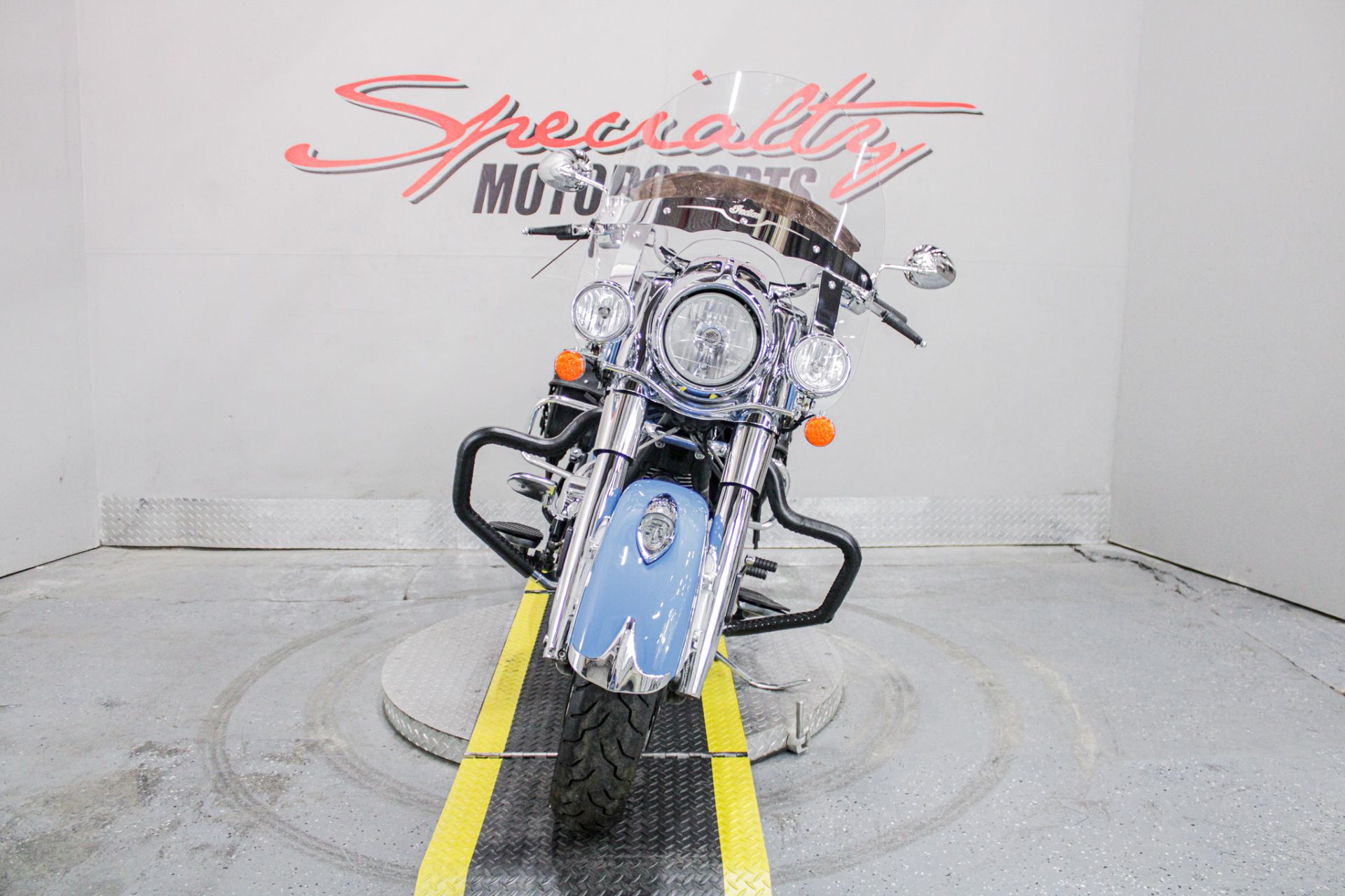 Front View - Photo 12