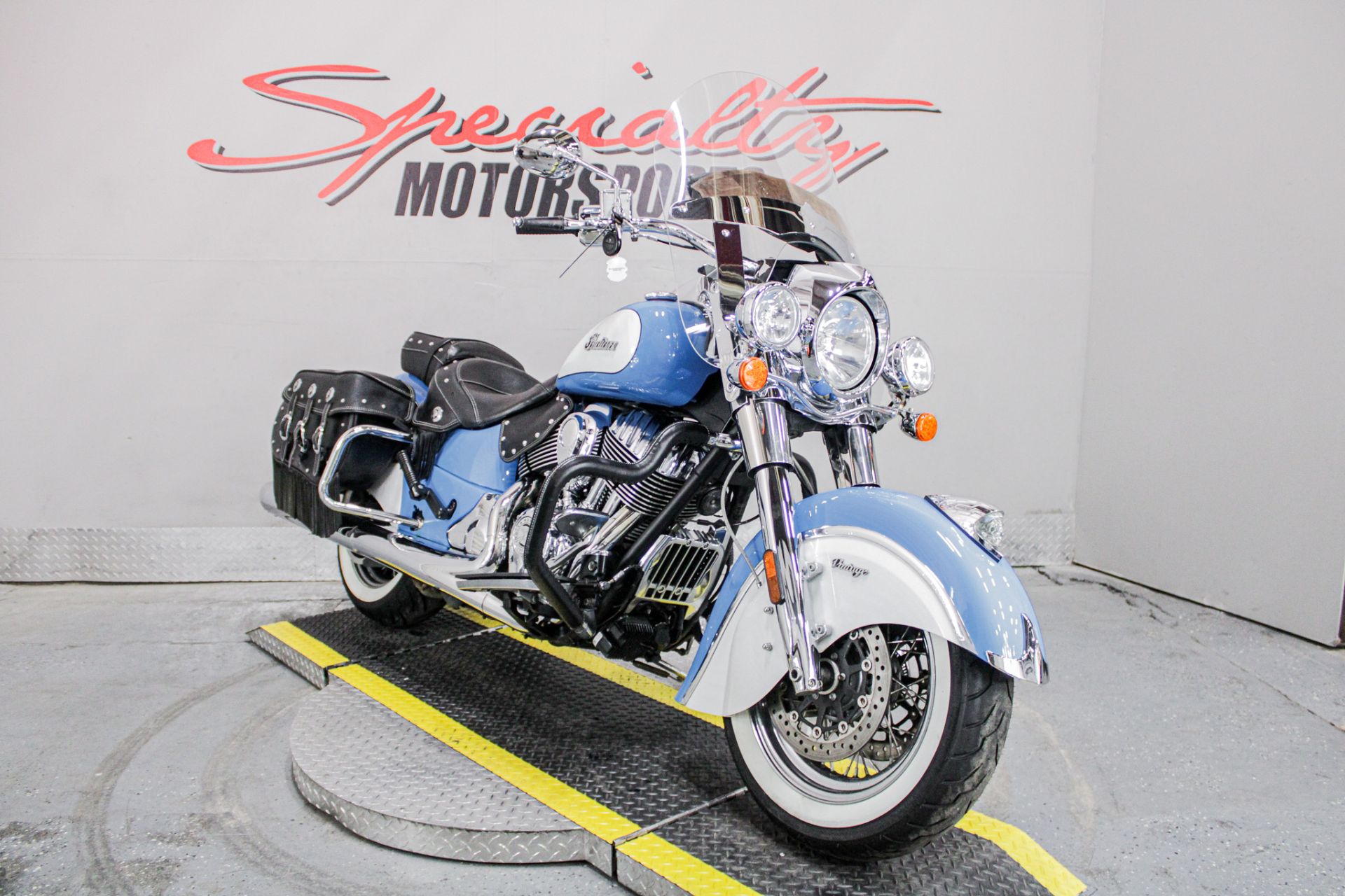 Front Right Side View - Photo 13