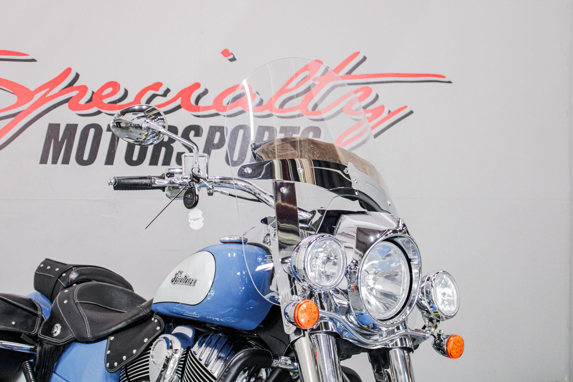 Front Right Zoomed In - Photo 14