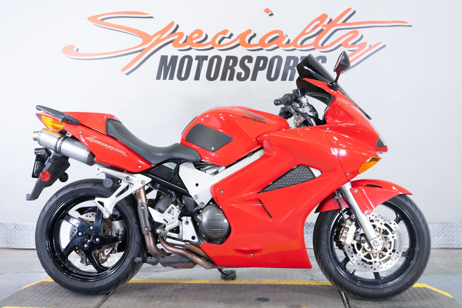 2002 Honda Interceptor VFR™800FI w/ABS