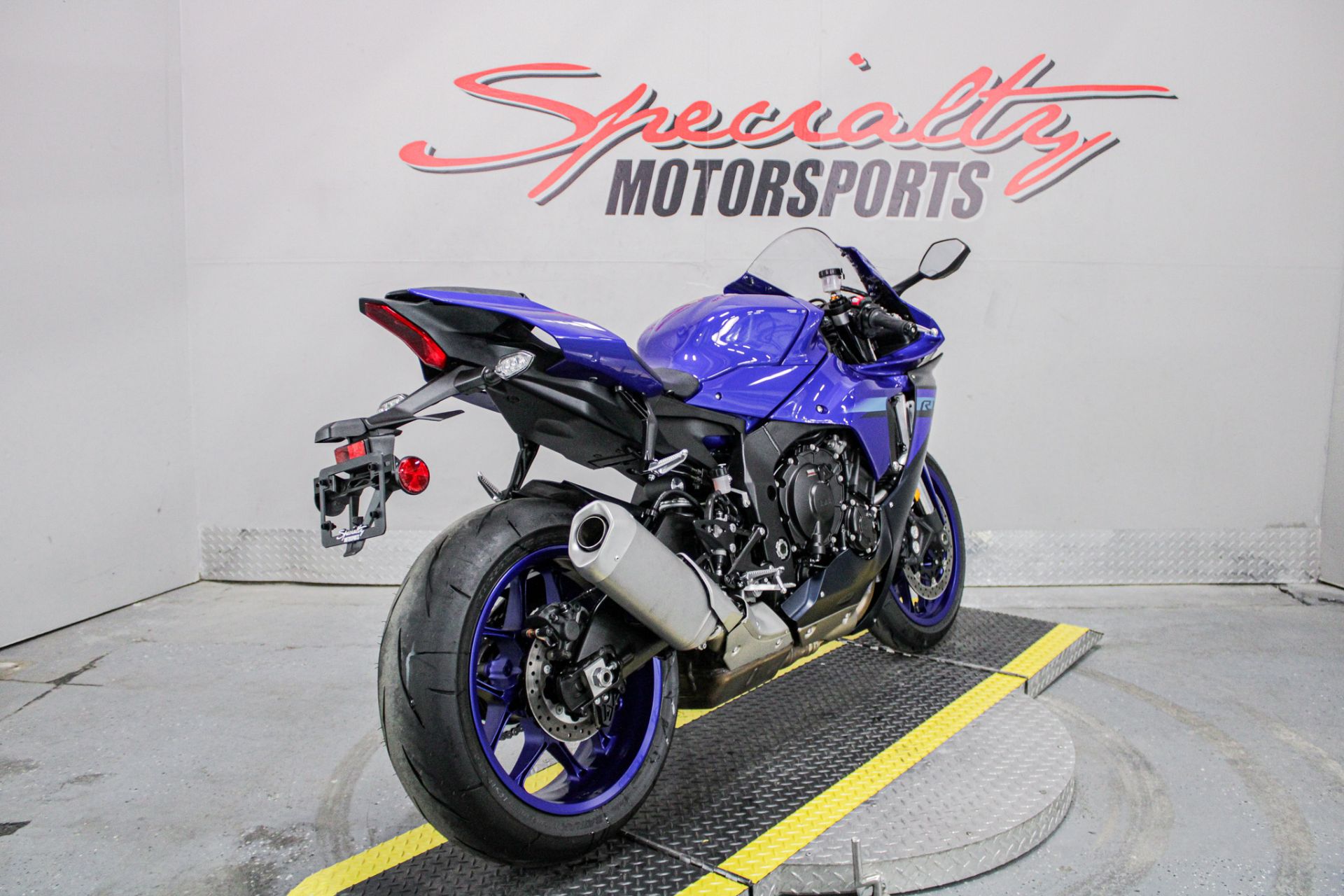 2024 Yamaha YZF-R1 in Sacramento, California - Photo 5