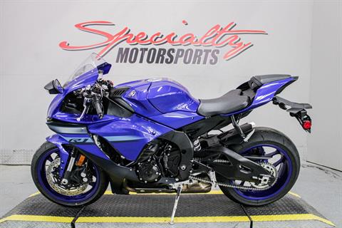 2024 Yamaha YZF-R1 in Sacramento, California - Photo 8