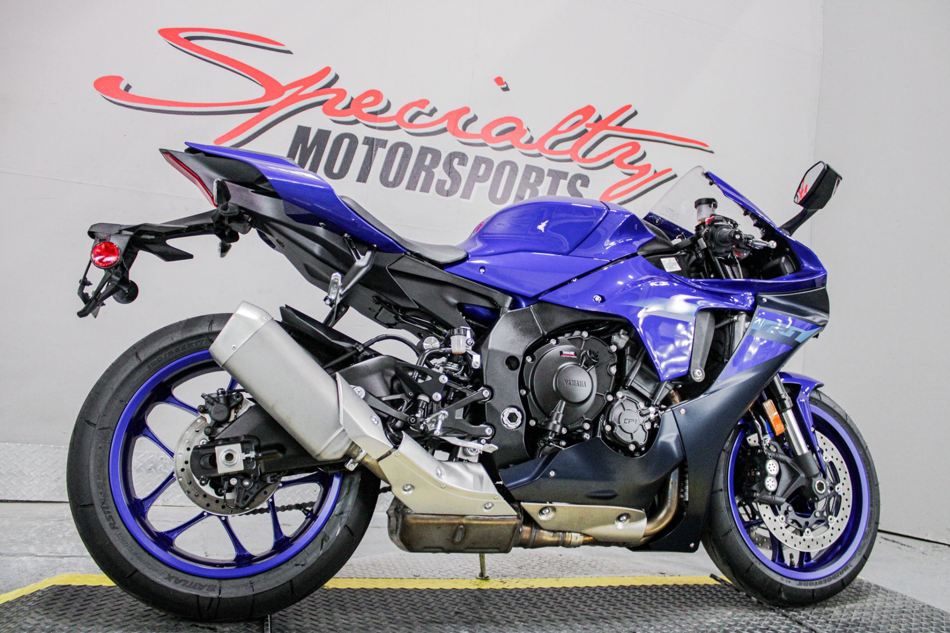 2024 Yamaha YZF-R1 in Sacramento, California - Photo 15