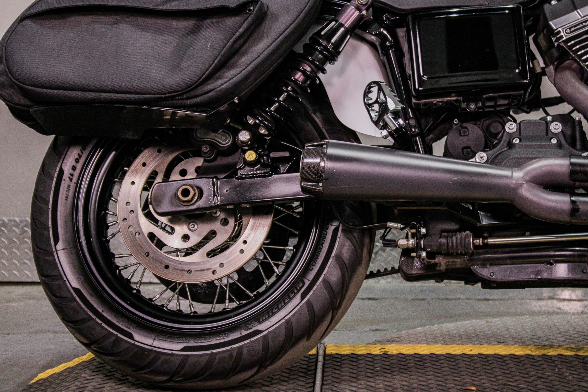 2016 Harley-Davidson DYNA STREET BOB in Sacramento, California - Photo 4