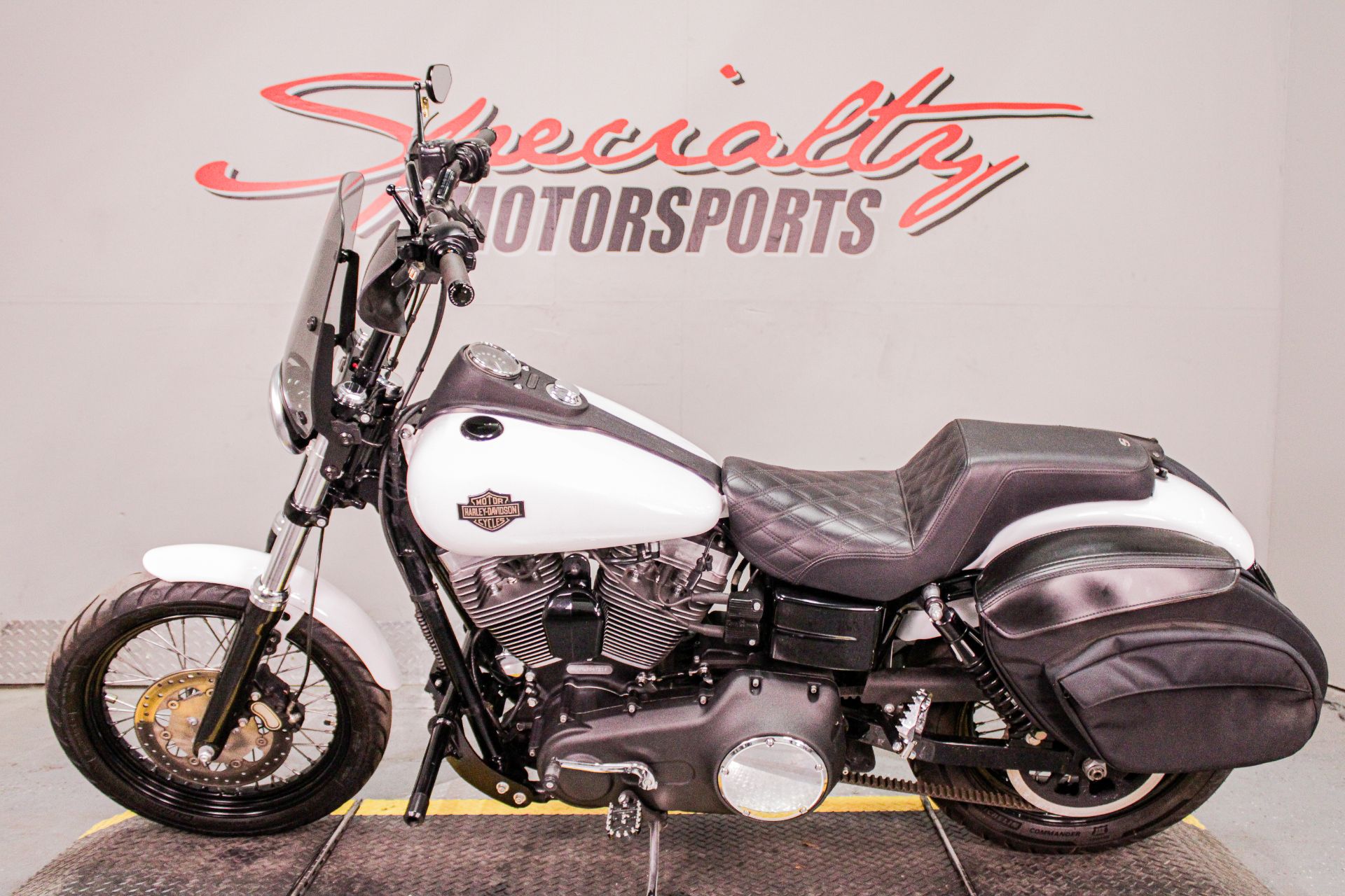 2016 Harley-Davidson DYNA STREET BOB in Sacramento, California - Photo 8