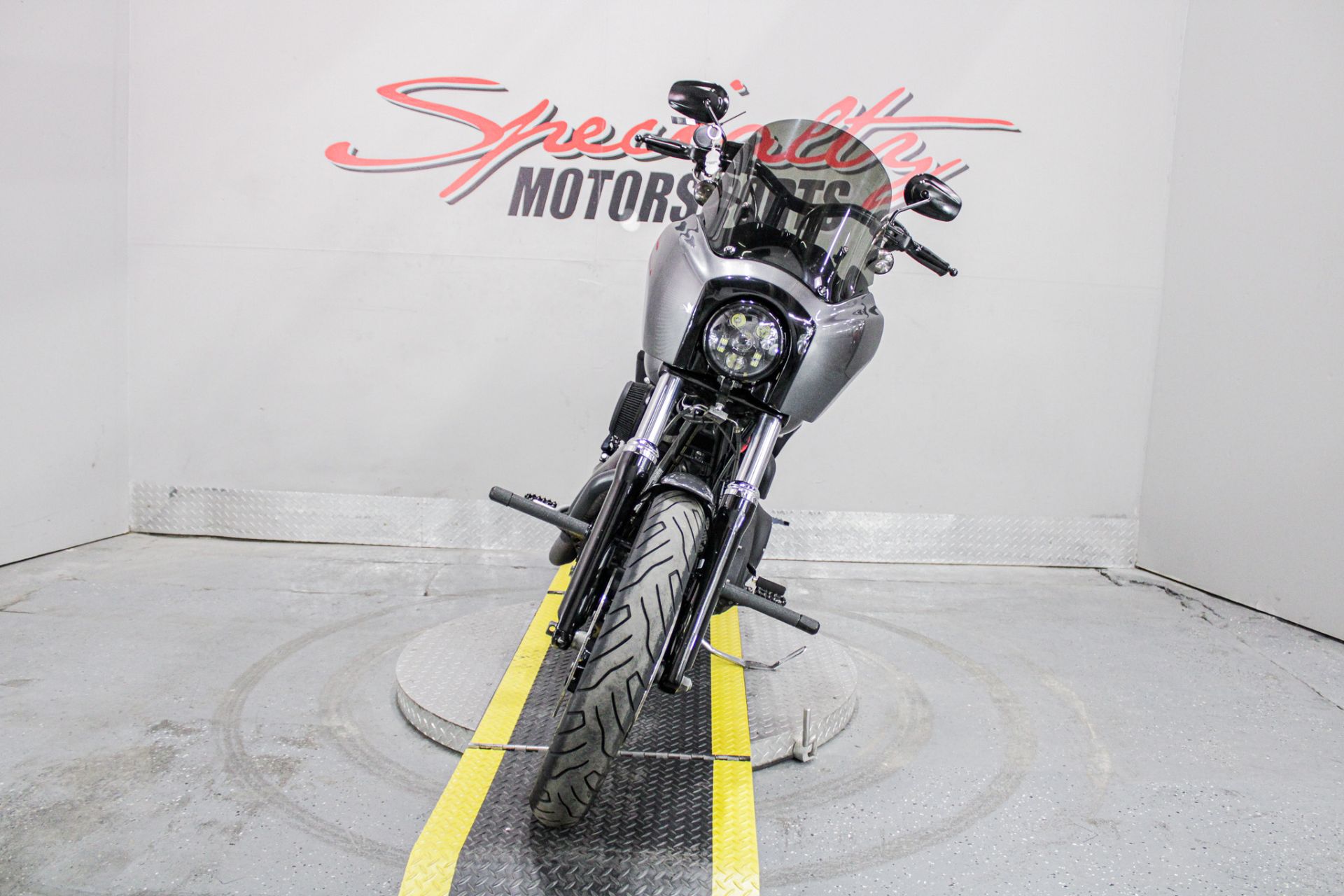 Front View - Photo 12