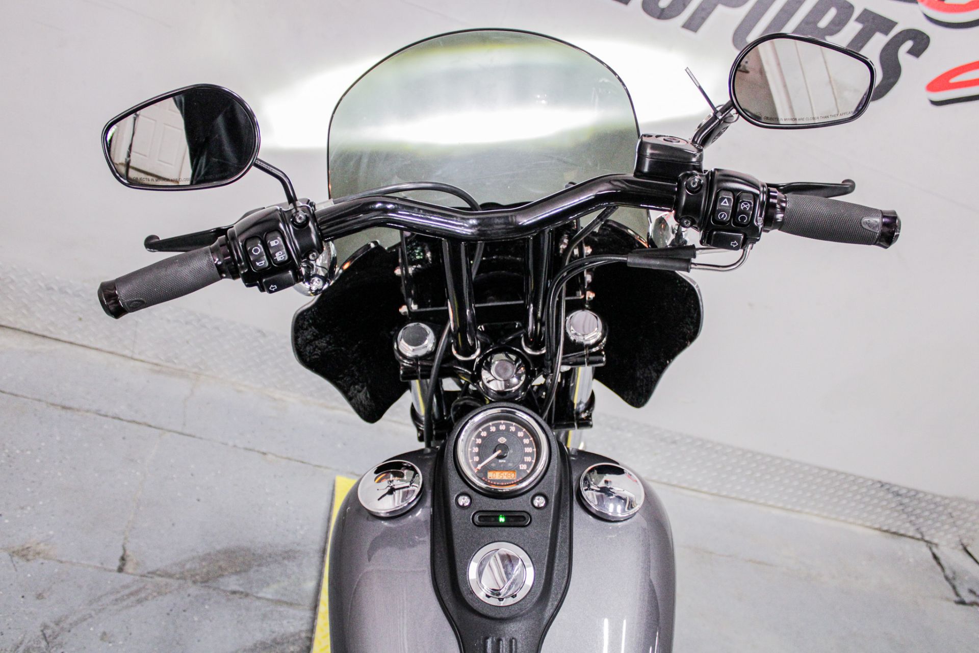 Dashboard - Photo 16