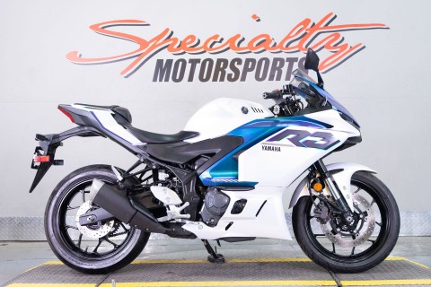 2025 Yamaha YZF-R3 in Sacramento, California - Photo 1