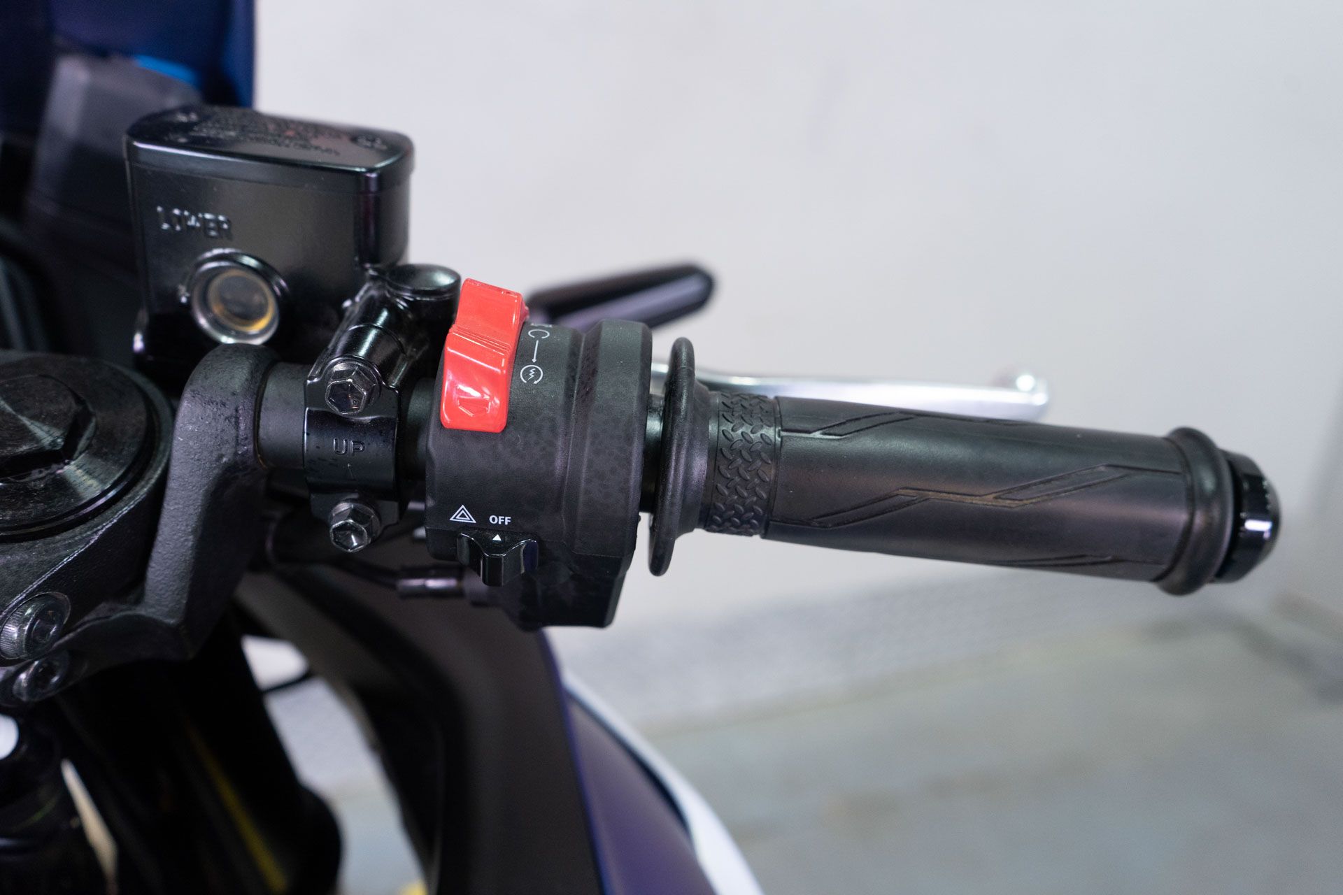 2025 Yamaha YZF-R3 in Sacramento, California - Photo 16