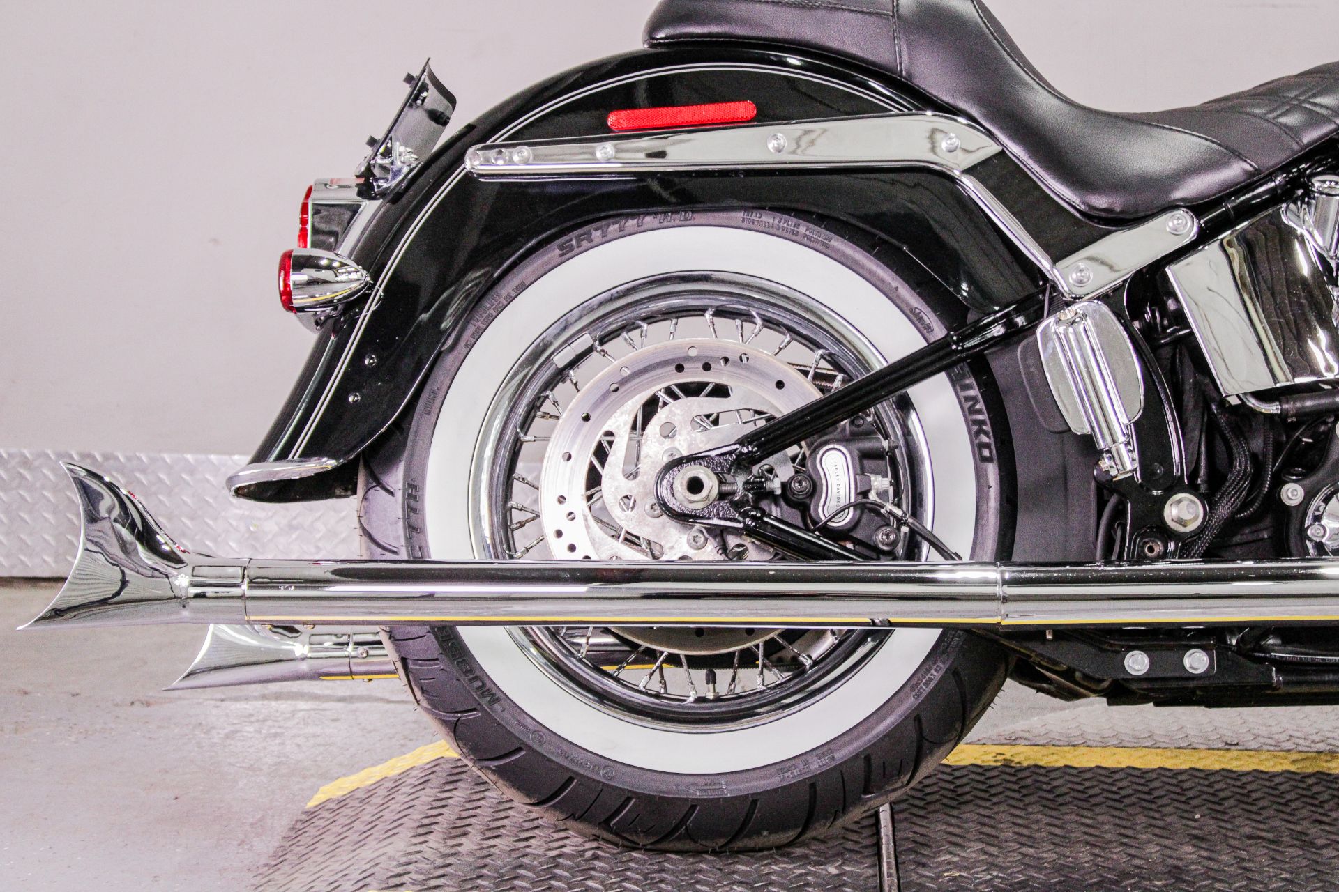 2016 Harley-Davidson Softail® Deluxe in Sacramento, California - Photo 4